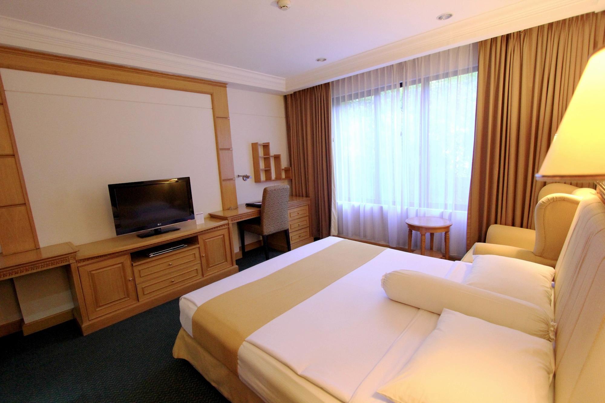 Harmoni 4* Batam