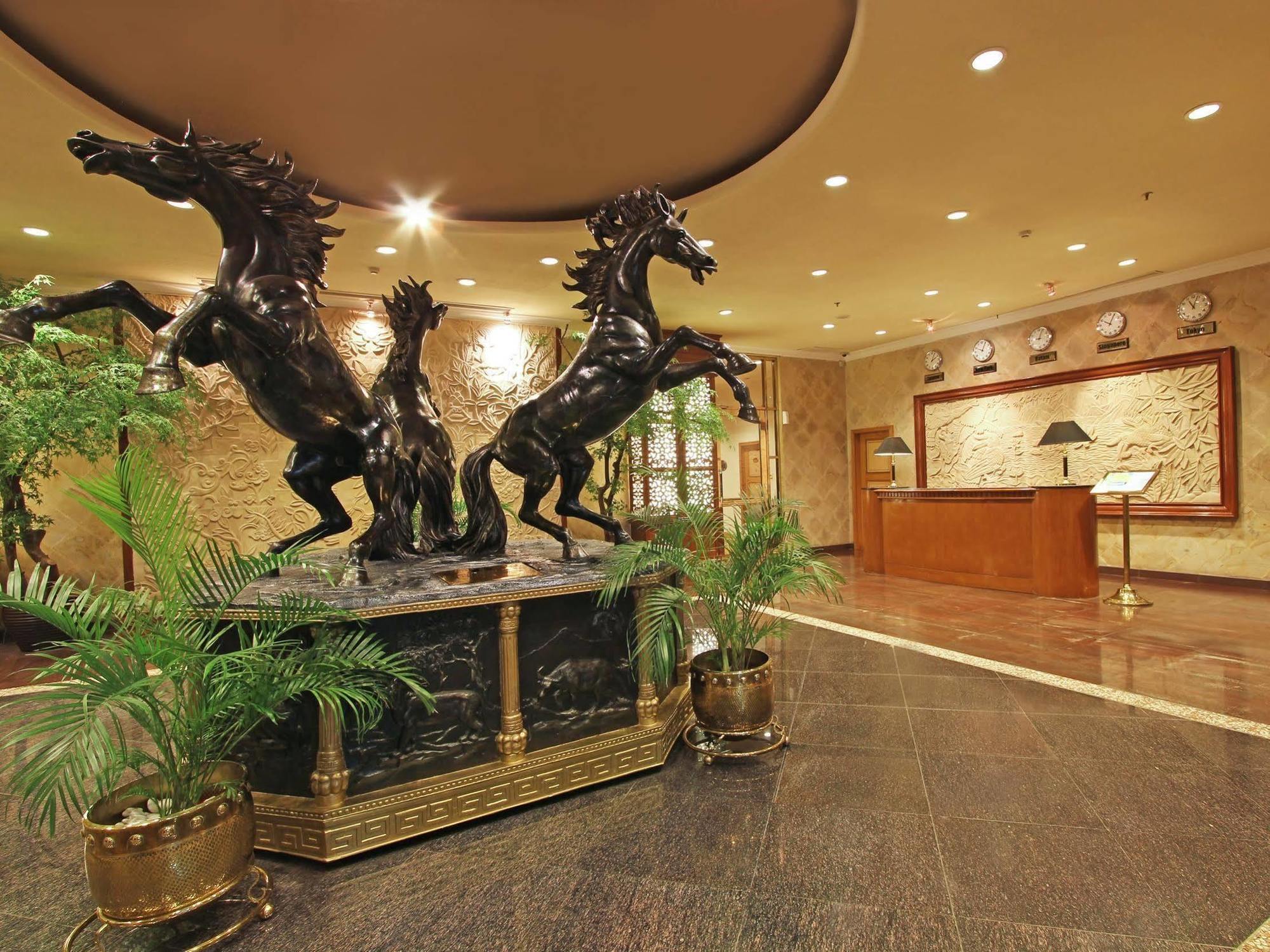 Hotel Harmoni 4*